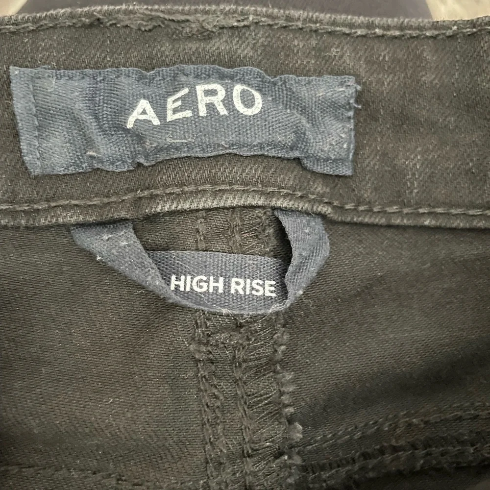 Aero High Rise Ripped Jean - Picture 3 of 3